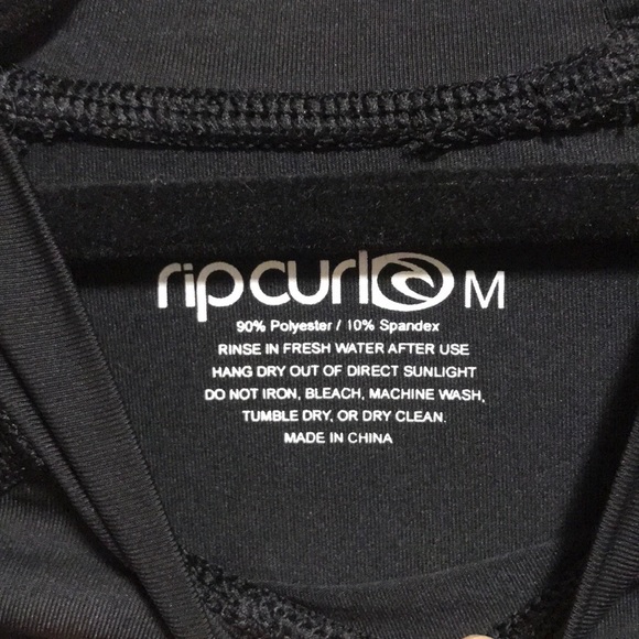 Ripcurl Rashguard - Picture 4 of 4